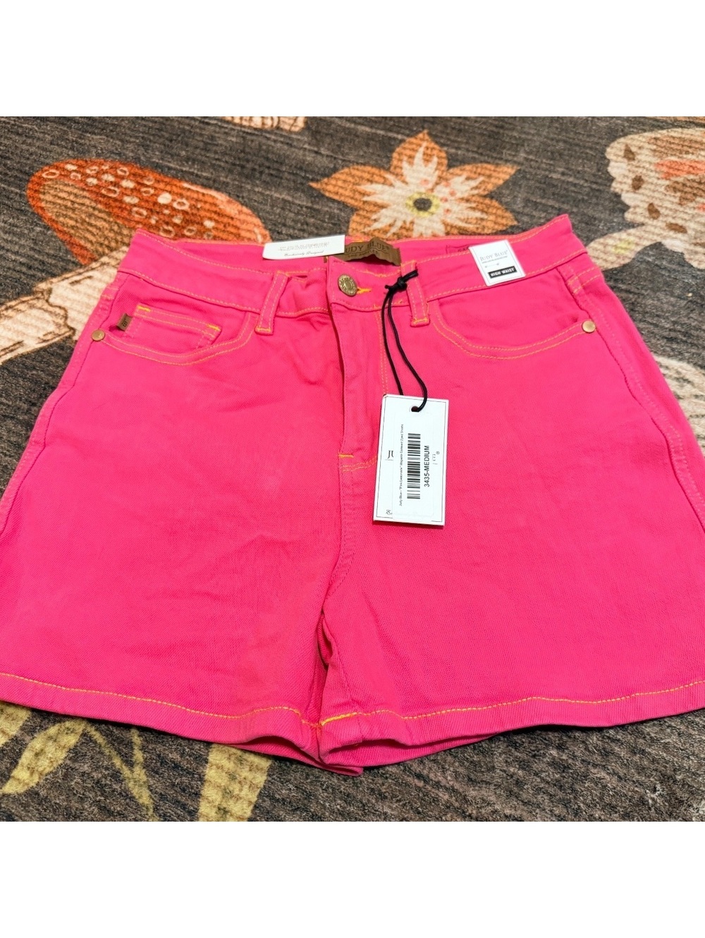 Judy Blue Magenta Garment Dyed Stretch Shorts Size Medium NWT Boutique
